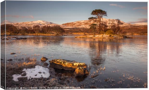 Loch Awe, Sutherland. Canvas Print by Garry Smith
