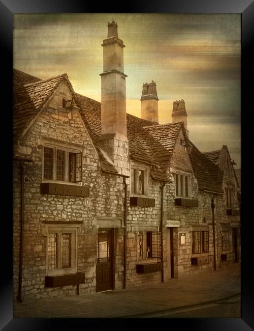 17th Century Three Gables Inn. Framed Print by Heather Goodwin