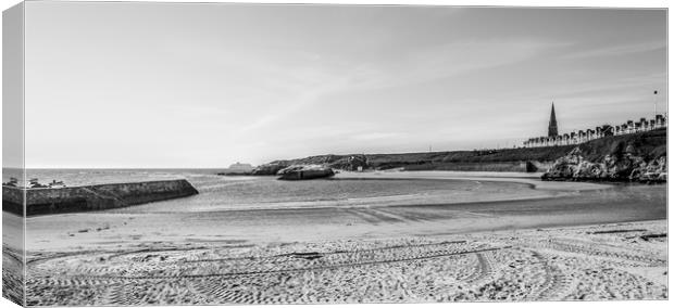 Cullercoats Beach in all it's Beauty.......... Canvas Print by Naylor's Photography