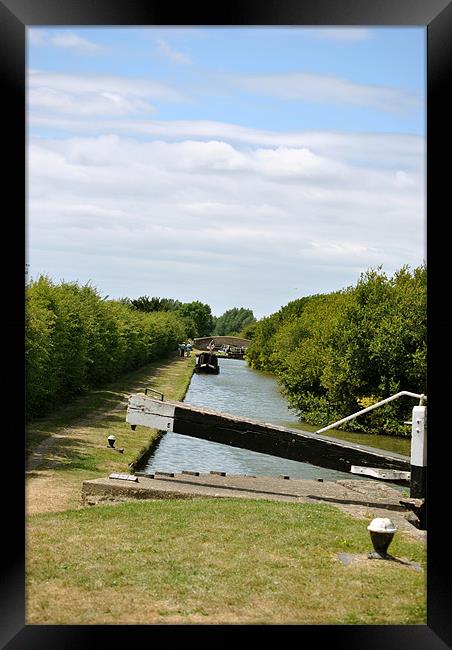 Dixons Gap on the Aylesbury Arm Framed Print by graham young