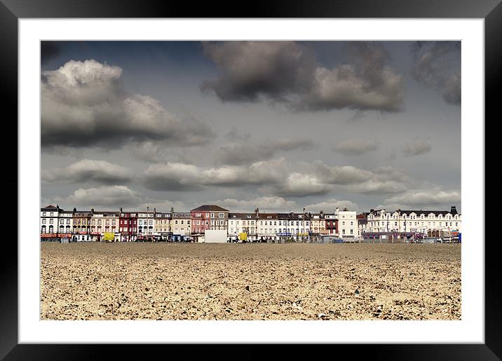 Marine Parade Gt Yarmouth Framed Mounted Print by Stephen Mole