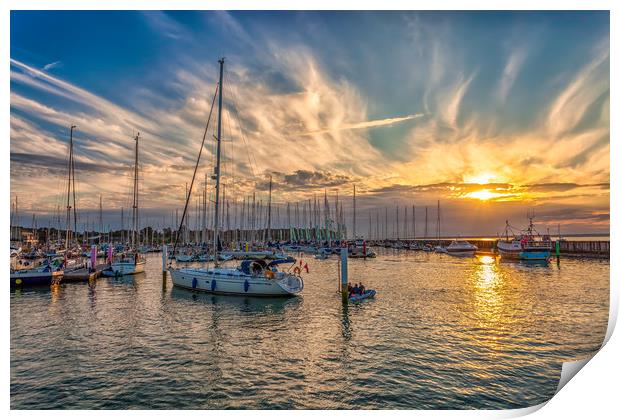 Yarmouth Harbour Sundown Print by Wight Landscapes