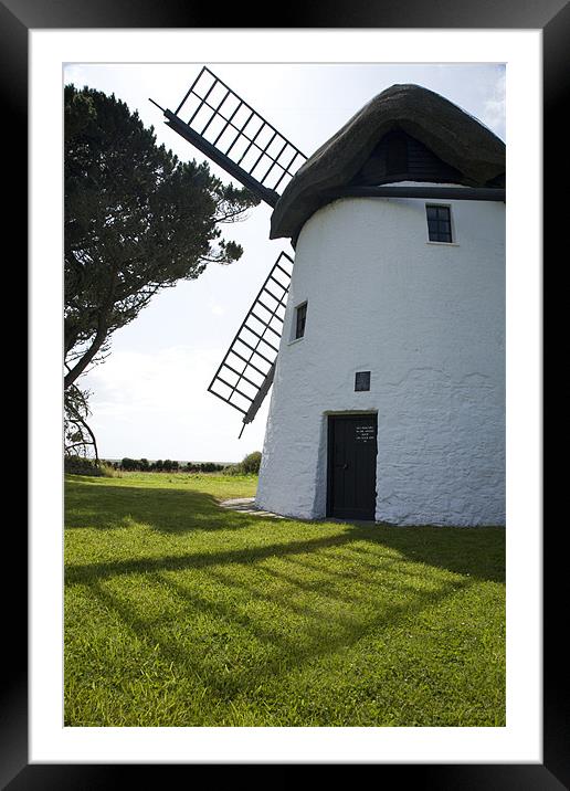 Tacumshane windmill Framed Mounted Print by Ian Middleton