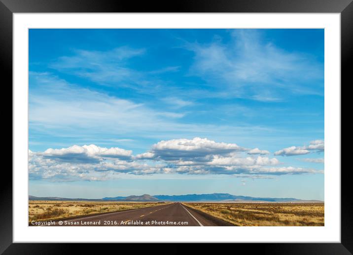 Wide open spaces Framed Mounted Print by Susan Leonard