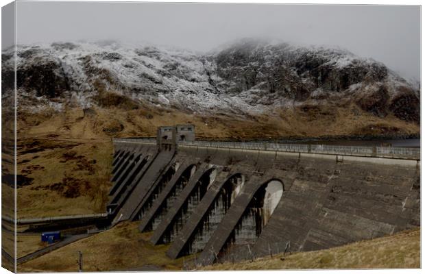 Ben Lawers Dam Canvas Print by paul green