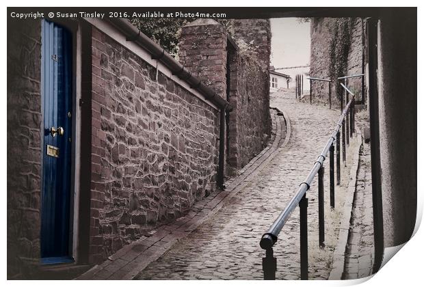 Welsh cobbled street Print by Susan Tinsley