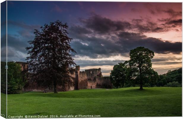 Bothwell Castle Sunset  Canvas Print by Kevin Dalziel