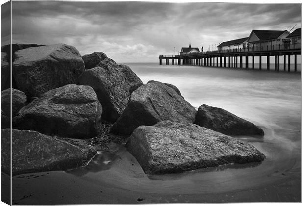 Southwold Pier, Suffolk Canvas Print by Dave Turner