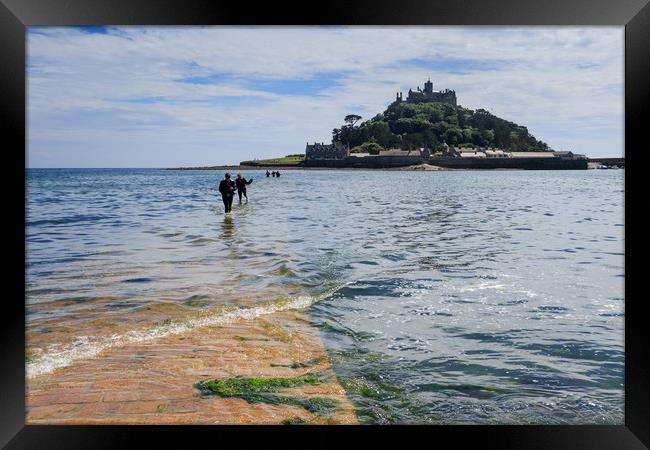 st michaels mount   Framed Print by chris smith