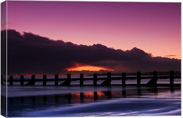 Aberdeen beach before sunrise Canvas Print by Gabor Pozsgai