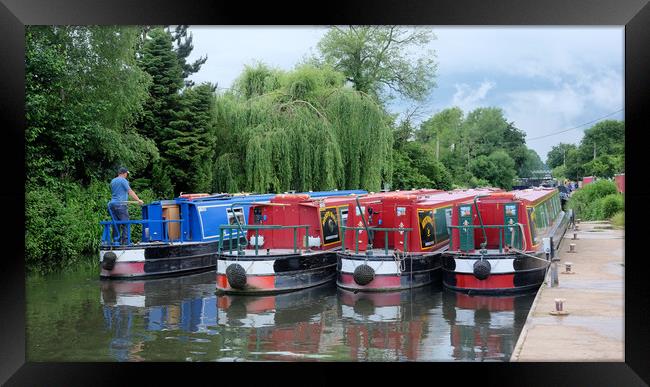 Kennet and Avon Canal narrow boats Framed Print by Tony Bates