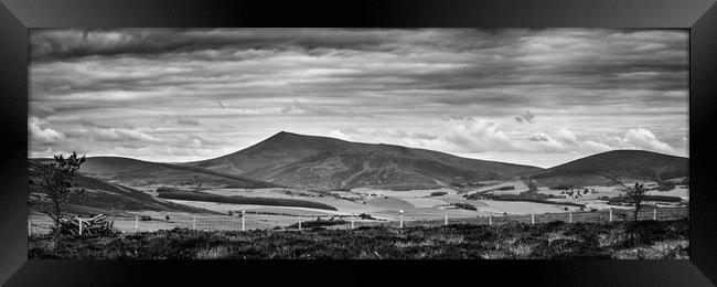 Beinn Ruaidhneis Framed Print by Douglas McMann