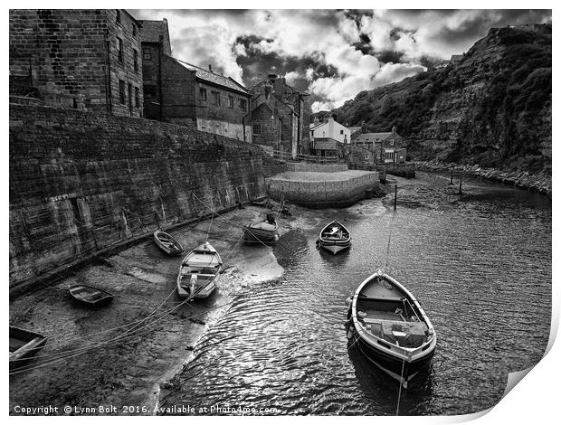 Staithes North Yorkshire Print by Lynn Bolt
