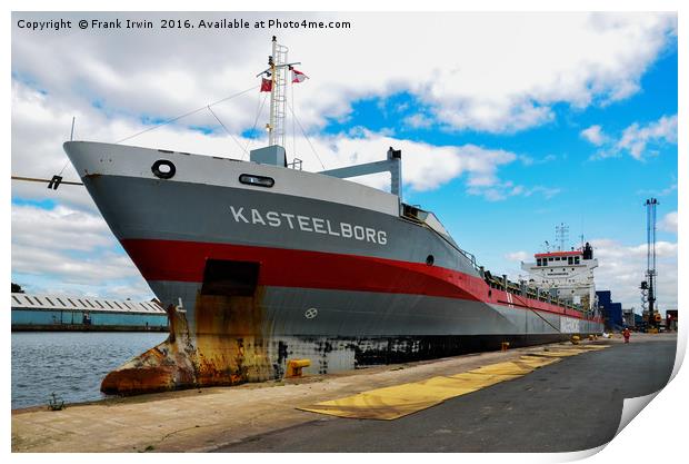 MV Kasteelborg, unloading her cargo Print by Frank Irwin