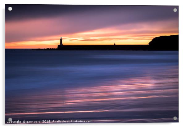 Tynemouth Longsands Beach sunrise Acrylic by gary ward