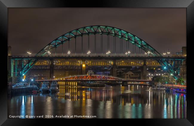 Newcastle Tyne Bridge Framed Print by gary ward