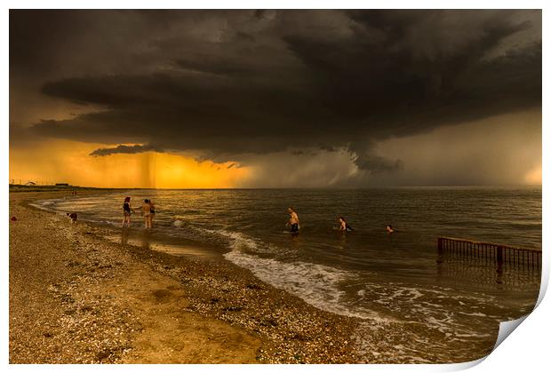 Heacham Beach before the storm Print by Alan Simpson