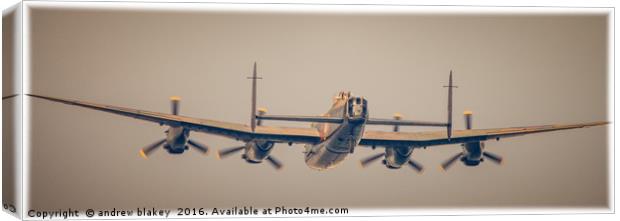 Lancaster Bomber Heading home Canvas Print by andrew blakey