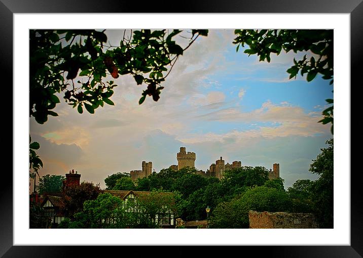 Arundel Castle Framed Mounted Print by graham young
