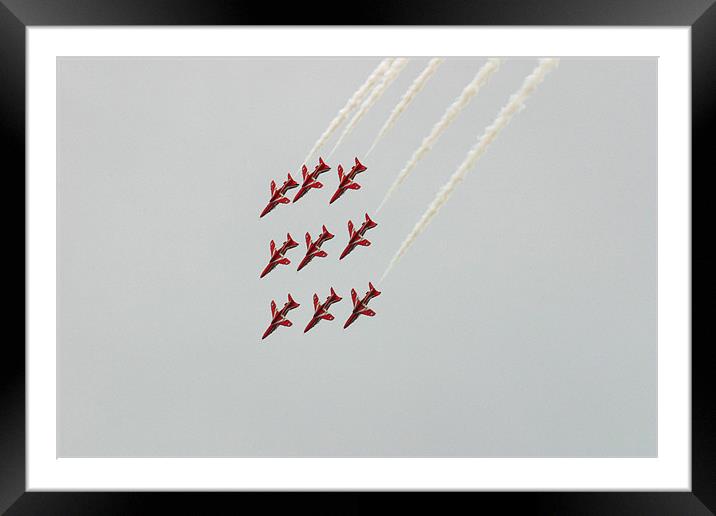 RAF Red Arrows flight display team Diamond nine 9  Framed Mounted Print by Douglas Kerr