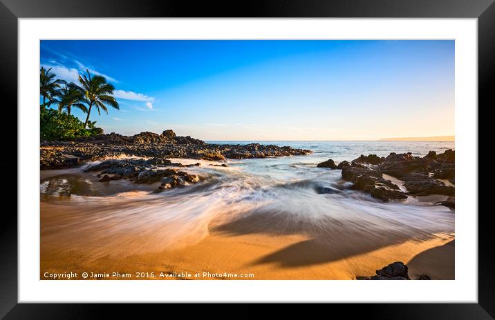 Beautiful and secluded Secret Beach in Maui, Hawai Framed Mounted Print by Jamie Pham