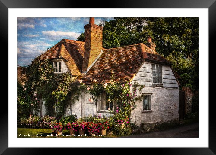 A Chiltern Cottage Framed Mounted Print by Ian Lewis