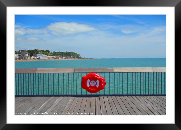 Hastings Pier  Framed Mounted Print by David Griffin