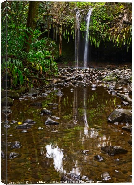 The beautiful and magical Twin Falls along the Roa Canvas Print by Jamie Pham