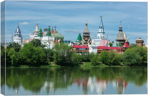 The Kremlin in Izmailovo. Canvas Print by Valerii Soloviov
