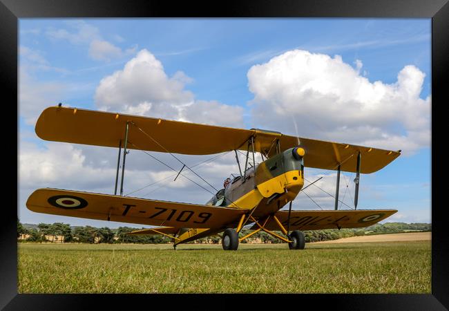 Tiger Moth at Chiltern Aeropark Framed Print by Oxon Images