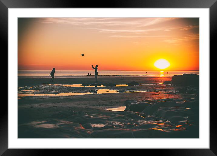 Fun in the Sun. Framed Mounted Print by Becky Dix
