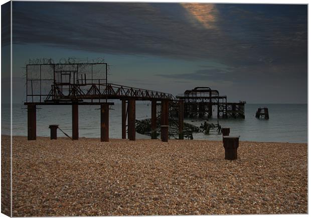 WEST PIER Canvas Print by Nigel Coomber