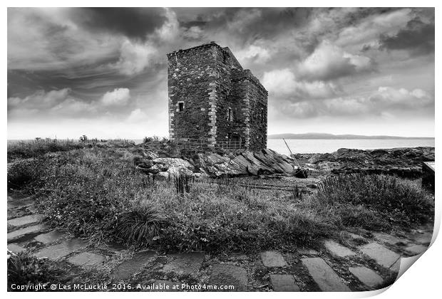 Majestic Portencross Castle overlooking the rugged Print by Les McLuckie