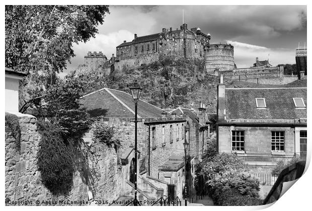 Edinburgh Castle from the Vennel Print by Angus McComiskey