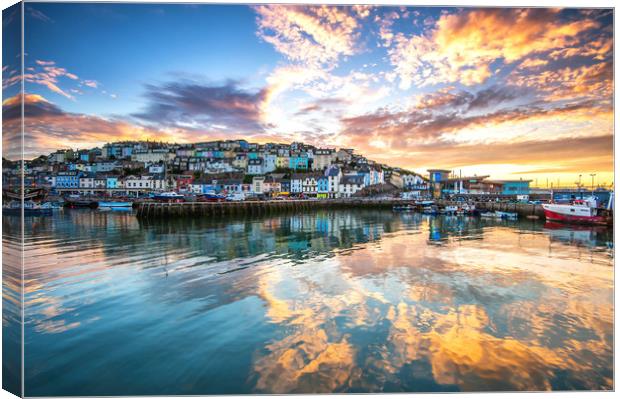 Golden Harbour Canvas Print by Nigel Martin