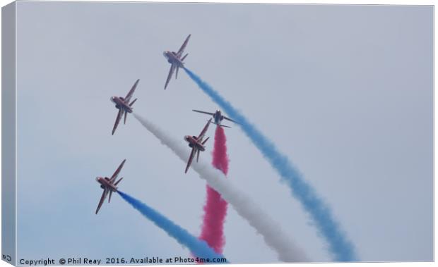 The Red Arrows Canvas Print by Phil Reay