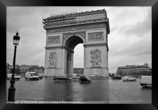 Arch de triumph in motion Framed Print by Mike Fendt