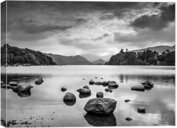 Derwent Water in the Lake District Canvas Print by George Cairns