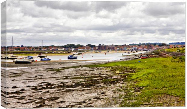 Wells next To Sea Canvas Print by Darren Burroughs