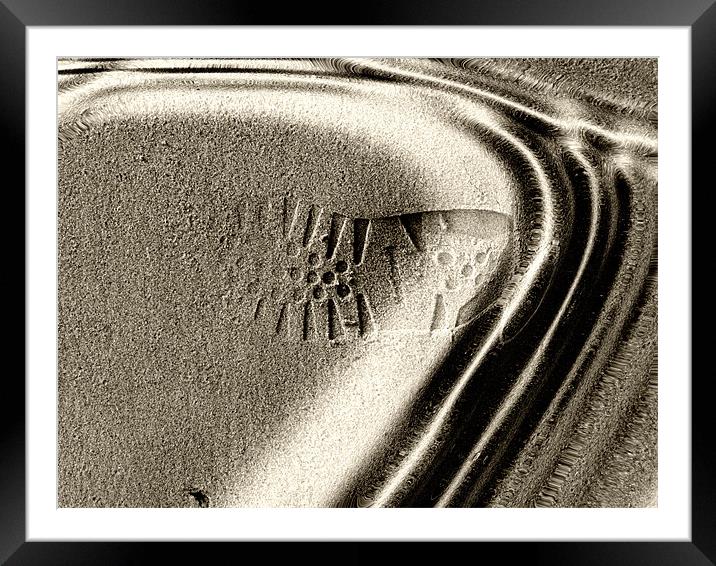 Footprint in the sand Framed Mounted Print by Ian Jeffrey