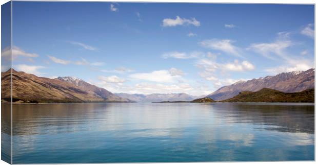 Lake Wakatipu in New Zealand Canvas Print by Jackie Davies
