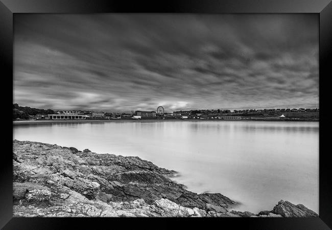 Two Minutes At Barry Island Mono Framed Print by Steve Purnell