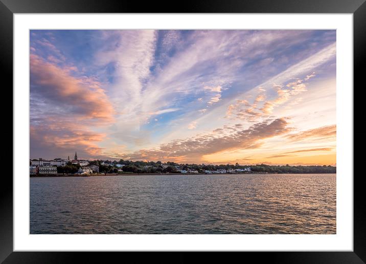 Ryde's Western Beach Sunset Framed Mounted Print by Wight Landscapes