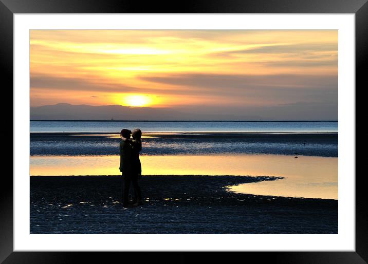 sunset romance Framed Mounted Print by sue davies