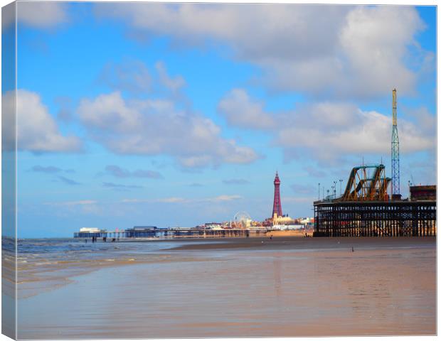 Central Pier Canvas Print by Victor Burnside