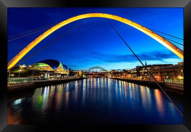 Newcasle Quayside Framed Print by chris smith