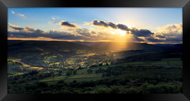 Sunset Peak District  Framed Print by chris smith