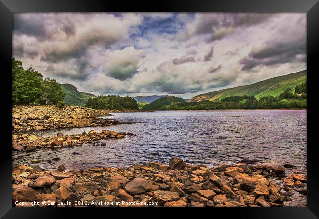 Thirlmere Looking North Framed Print by Ian Lewis