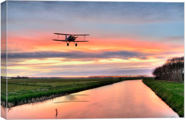 Gladiator Returns Canvas Print by J Biggadike