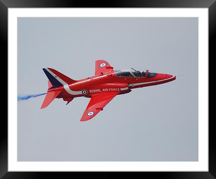 Red Arrow close up Framed Mounted Print by Dave Lloyd